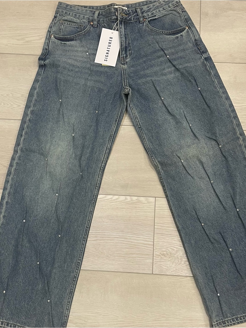 Shopevelyn Signature 8 Gray Wide-Leg Jeans with Stud Accents - Picture 7 of 9